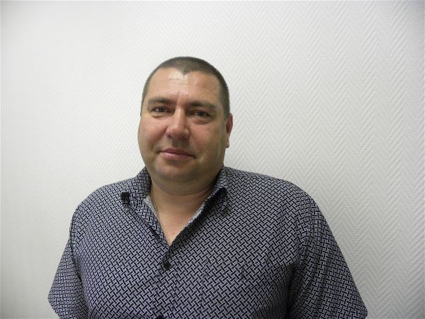 Помощник по хозяйству Александр